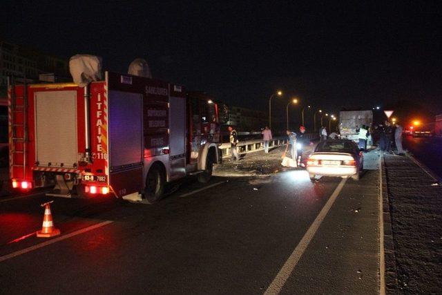 Otomobil Buğday Yüklü Tıra Arkadan Çarptı: 1 Ağır Yaralı