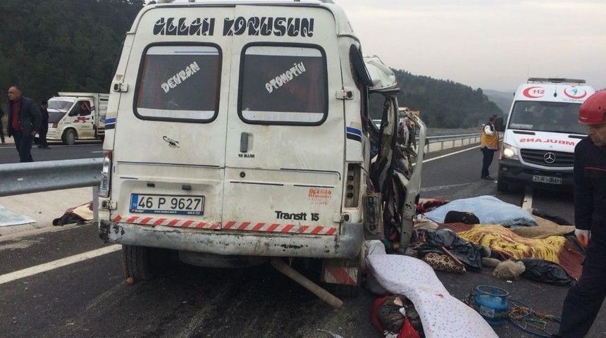 Kahramanmaraş&rsquo;ta Feci Kaza: 9 &Ouml;l&uuml;, 7 Yaralı