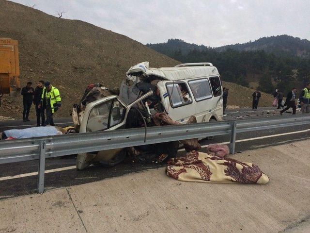 Kahramanmaraş’ta Feci Kaza: 9 Ölü, 7 Yaralı