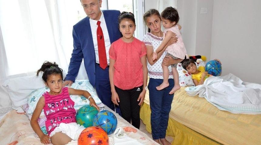 Kız Kardeşlerinin 5 Yetim &Ccedil;ocuğuna Sahip &Ccedil;ıkan Dayılar Yardım Bekliyor