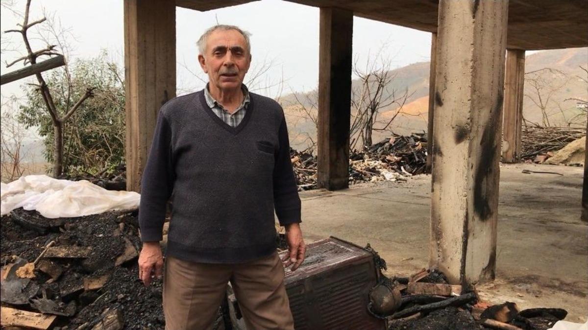Trabzon&rsquo;da Evi Yanan Vatandaşın İtfaiye İsyanı