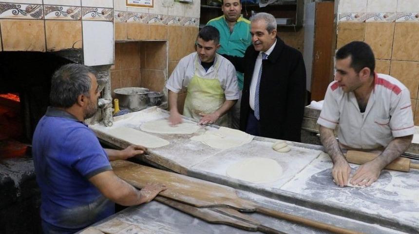 Demirkol Halkla İç İçe Olmayı Sürdürüyor