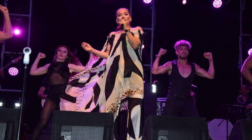 Lapseki&rsquo;de 33. Kiraz Festivali