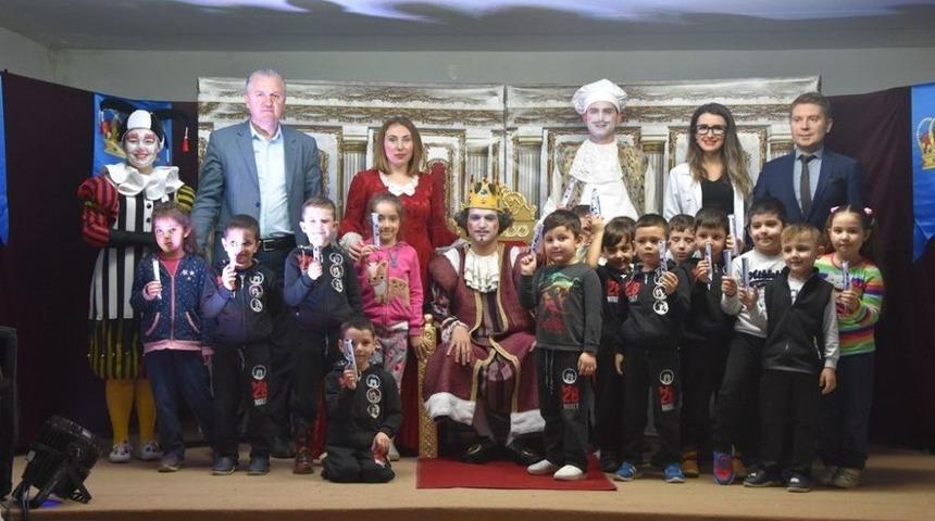 Çocuklar Diş Sağlığının Önemini Tiyatro İle Öğrendi