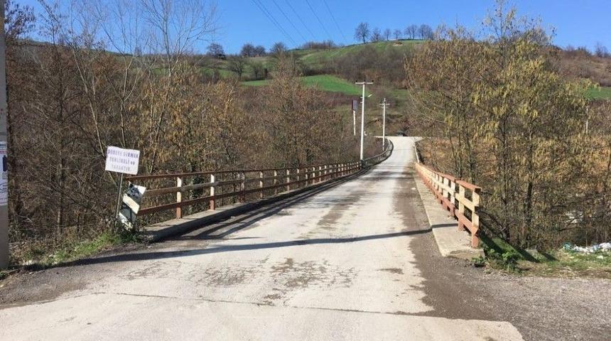 Gölcük Siretiye Ve Mamuriye Köy Yoluna Köprü