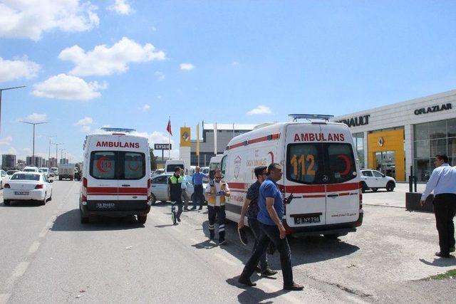 Kaza Sonrası Gözyaşlarına Boğuldu