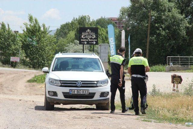 Kaza Sonrası Gözyaşlarına Boğuldu