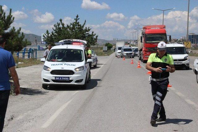 Kaza Sonrası Gözyaşlarına Boğuldu