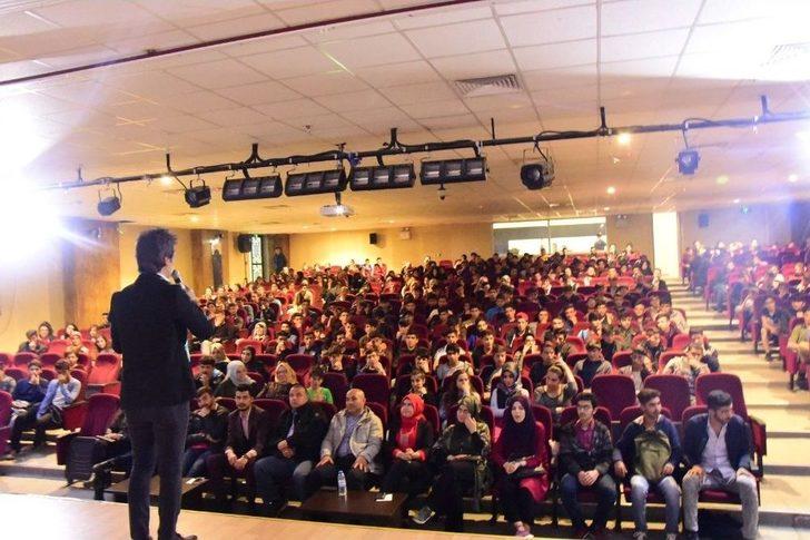 İpekyolu’nda ‘bi Dolu Medya’ Gösterisi G3