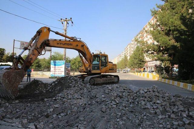 Kızıltepe İlçe Merkezinin Yol Sorunu Bitiyor