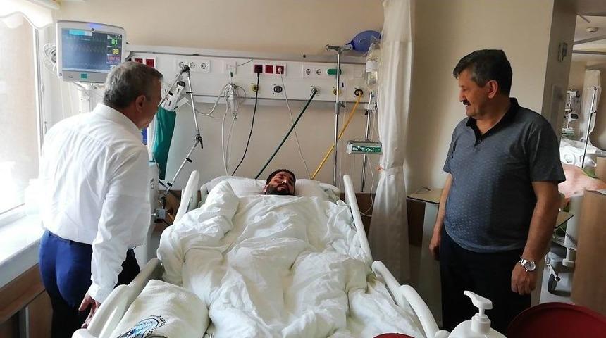 G&ouml;&ccedil;&uuml;kten 6.5 Saat Sonra Kurtarılan Madenci, &ldquo;olayın İlk Anları Haberleşiyorduk, Sonra İletişim Koptu&rdquo;