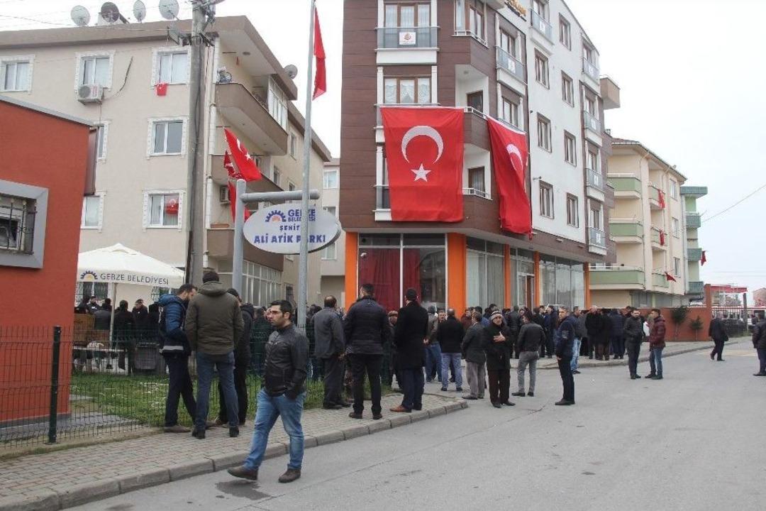 Şehit Askerin Baba Evinde Helallik Alındı