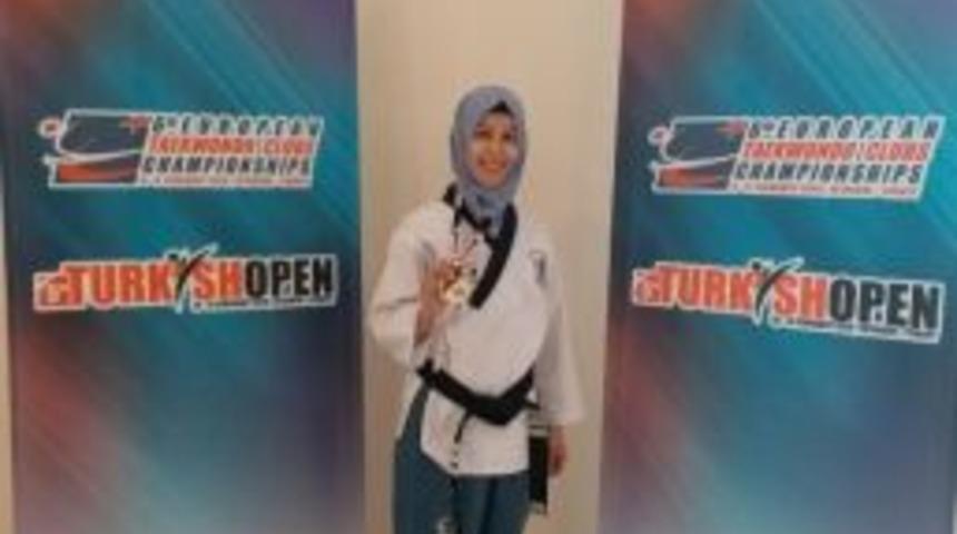 Tekvandoda Altın Madalya Geldi