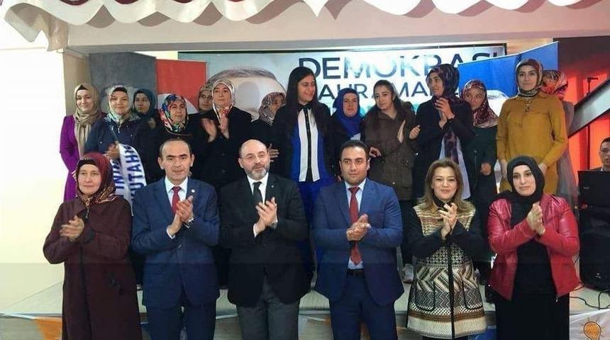 &Ccedil;avdarhisar Ak Parti Kadın Kolları Başkanlığı&rsquo;na Serpil Kaya Se&ccedil;ildi