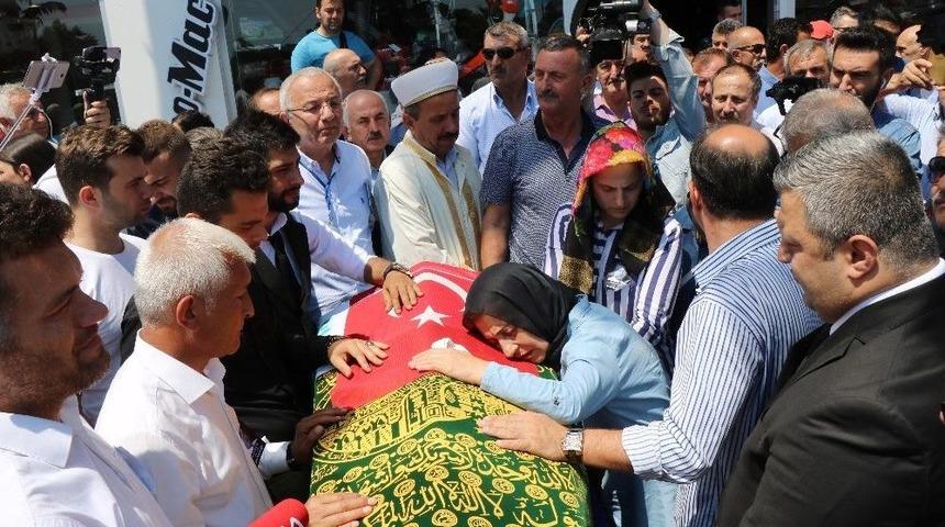 Kazada &Ouml;len İbrahim &Ouml;zyer Samsun&rsquo;da Defnedildi