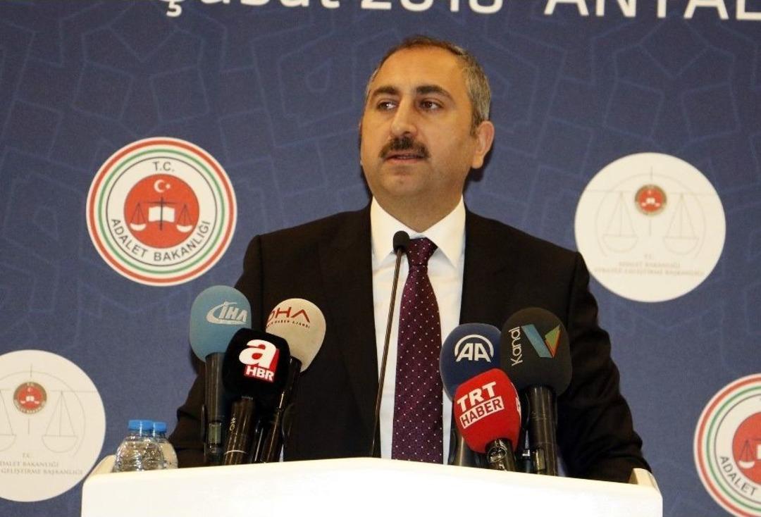 Adalet Bakanı G&uuml;l: &ldquo;fet&ouml;&rsquo;den Tutuklu Sayısı 38 Bin 470, Pkk&rsquo;dan 10 Bin 79, Deaş&rsquo;tan Bin 354 Kişidir&rdquo;