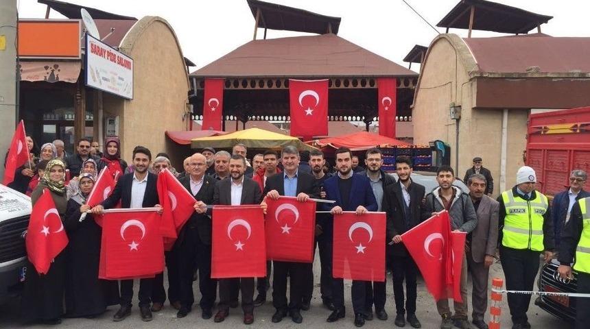 Milletvekili A&ccedil;ıkg&ouml;z &Uuml;rg&uuml;p&rsquo;te Vatandaşlara T&uuml;rk Bayrağı Dağıttı