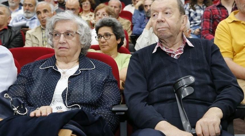 Ustaya 82. Yaş G&uuml;n&uuml;nde Vefa Gecesi