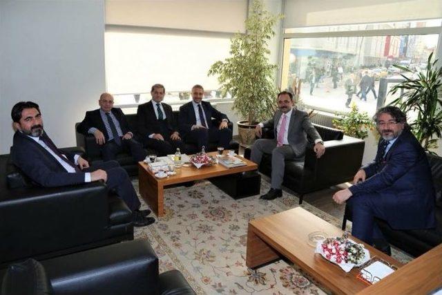 Gediz Ve Simav Belediye Başkanlarından Uşak Belediye Başkanı Cahan’a Ziyaret