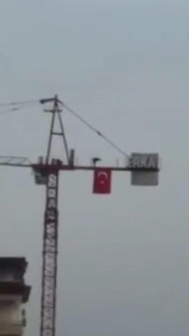 Operatör Namaz İçin Gökyüzünde Engel Tanımadı