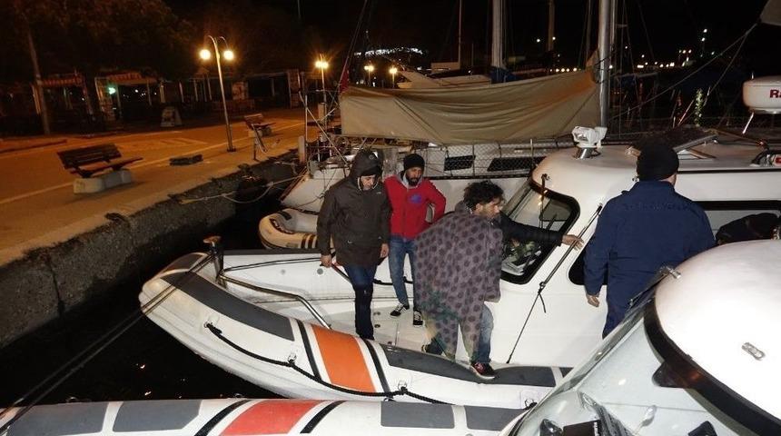 &Ccedil;anakkale&rsquo;de 10 Ka&ccedil;ak Yakalandı