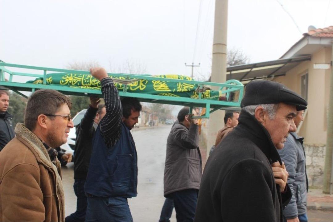 Yanlışlıkla Oğlunu Ezen Babanı Ağıtları Y&uuml;rekleri Dağladı