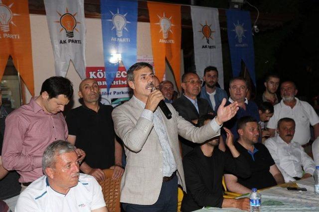 Serdivan’da Seçime Saatler Kala Miting Gibi Program