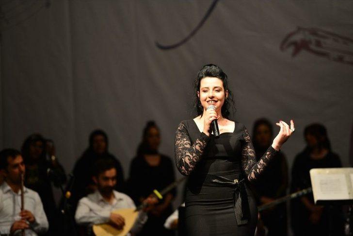 Sanat Dolu Gece Yıldırımlıları Büyüledi G2