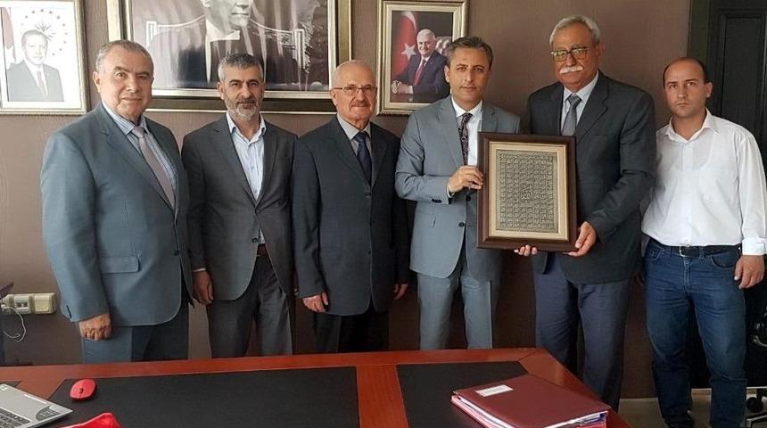 Mahalle Sakinlerinden Başkan Pamuk’a Teşekkür Ziyareti