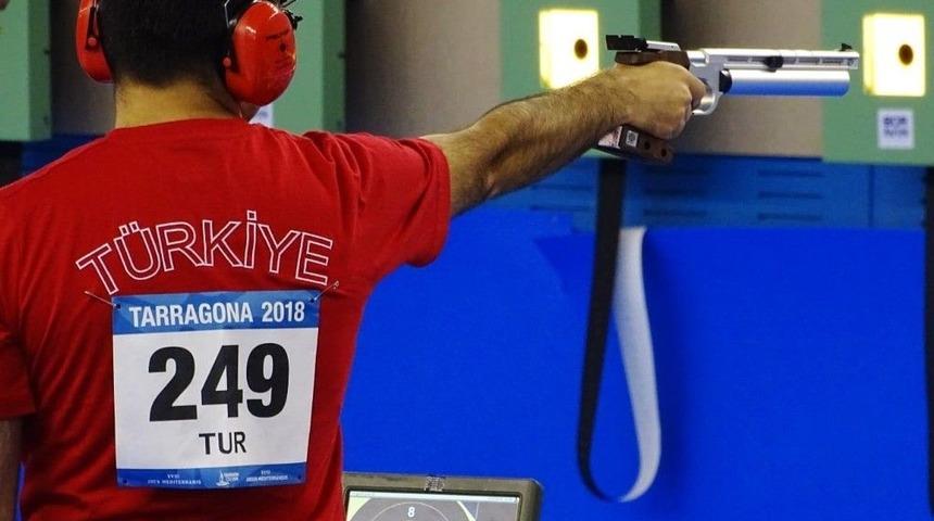 Atıcılık M&uuml;sabakalarında İsmail Keleş 4. Oldu