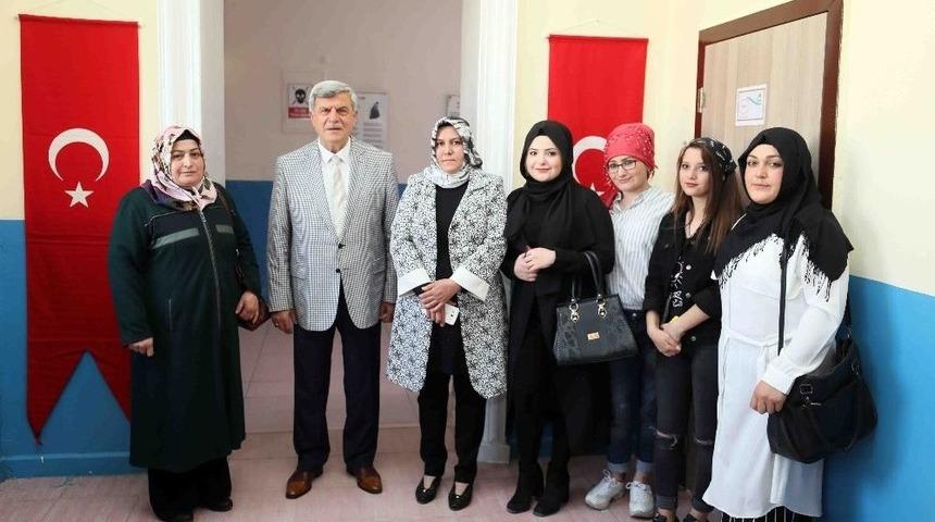 Muhsin Yazıcıoğlu Bilgisayar Sınıfını Hizmete A&ccedil;ıldı