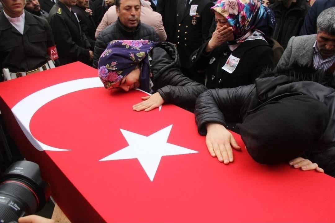 Kocaeli Şehidini Son Yolculuğuna Binler Uğurladı