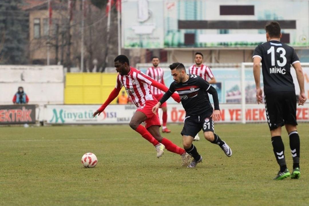 Spor Toto 1. Lig: Boluspor: 3 - Grandmedical Manisaspor: 0