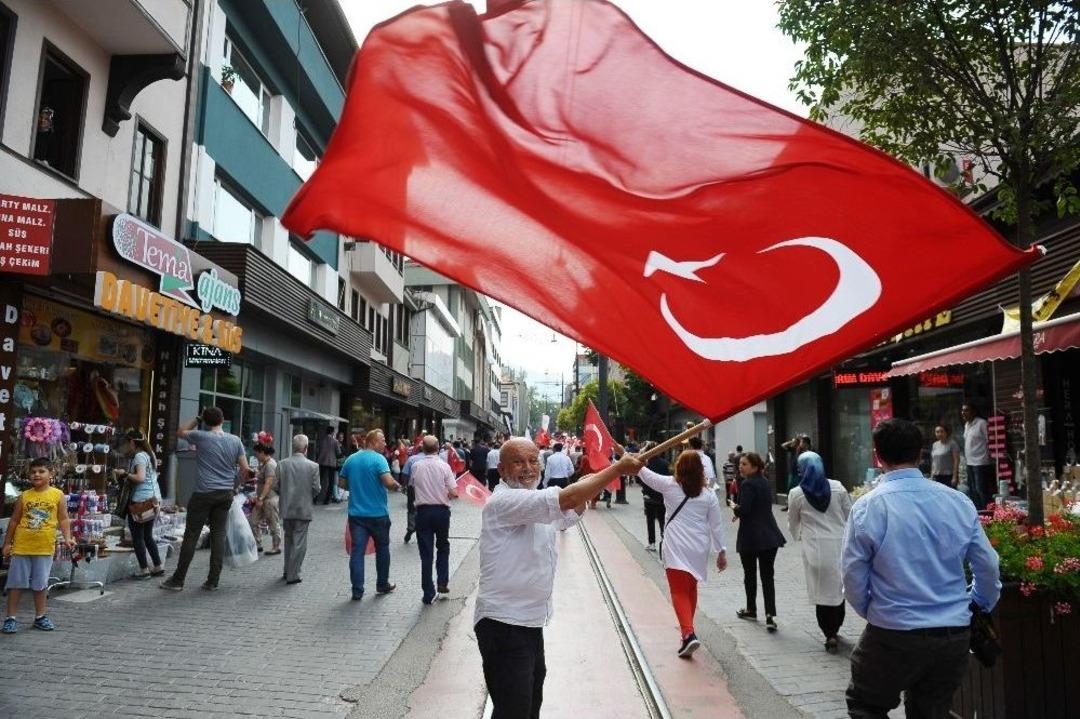 &rsquo;sevgi Y&uuml;r&uuml;y&uuml;ş&uuml;&rsquo;ne B&uuml;y&uuml;k İlgi