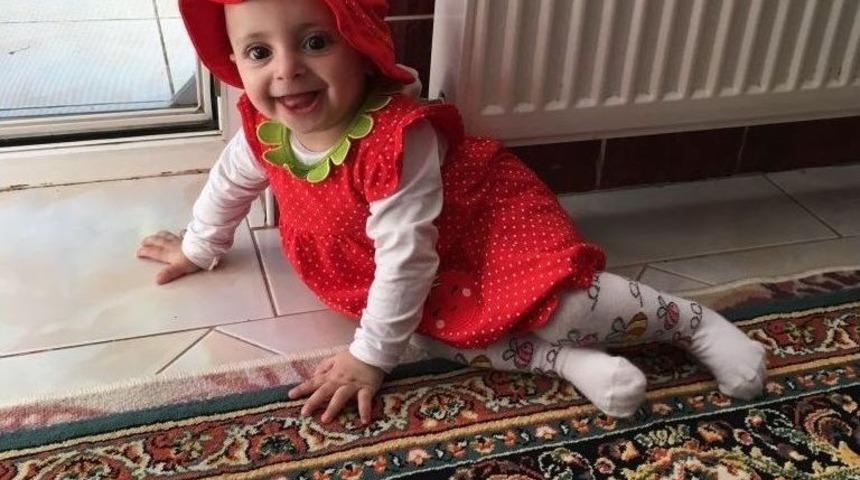 Erzincanlı Bebek M&uuml;ziksiz Duramıyor