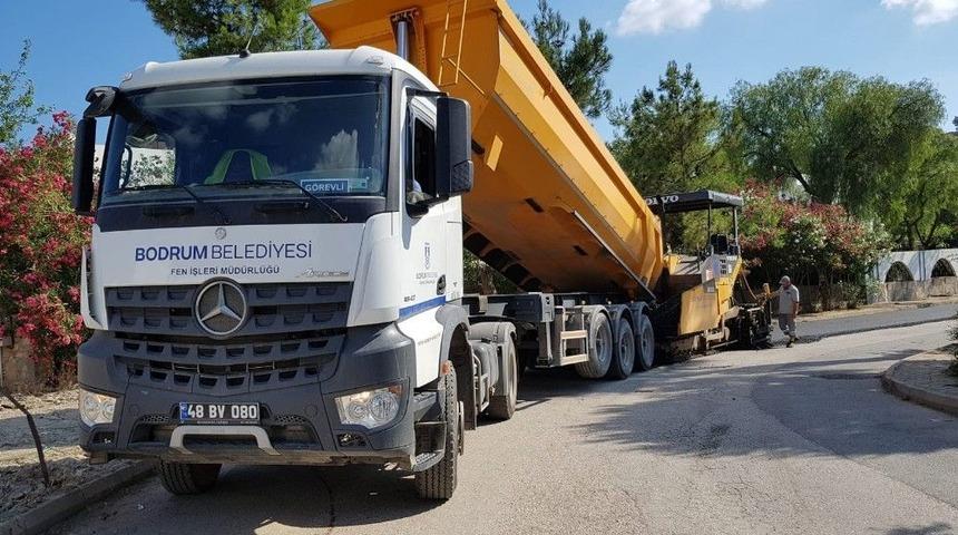 Asfalt &Ccedil;alışmaları Yarımada Genelinde Devam Ediyor