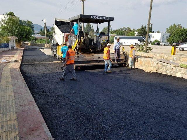 Asfalt Çalışmaları Yarımada Genelinde Devam Ediyor