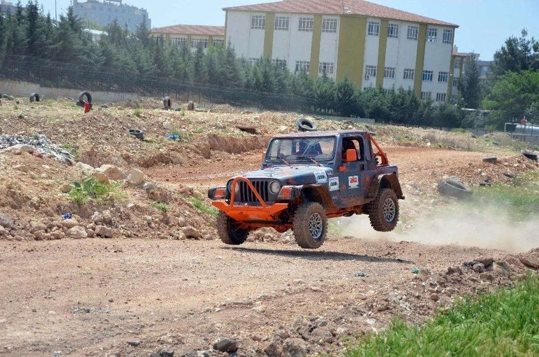 Off-road Yarışları Nefes Kesti