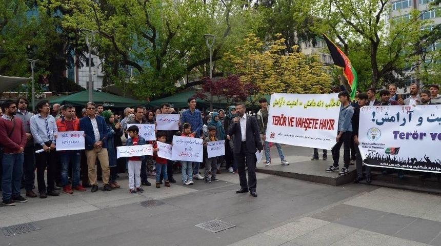 Trabzon&rsquo;da Bulunan Afganistan Hazaralarından &ldquo;savaşa Ve Ter&ouml;re Hayır&rdquo; A&ccedil;ıklaması