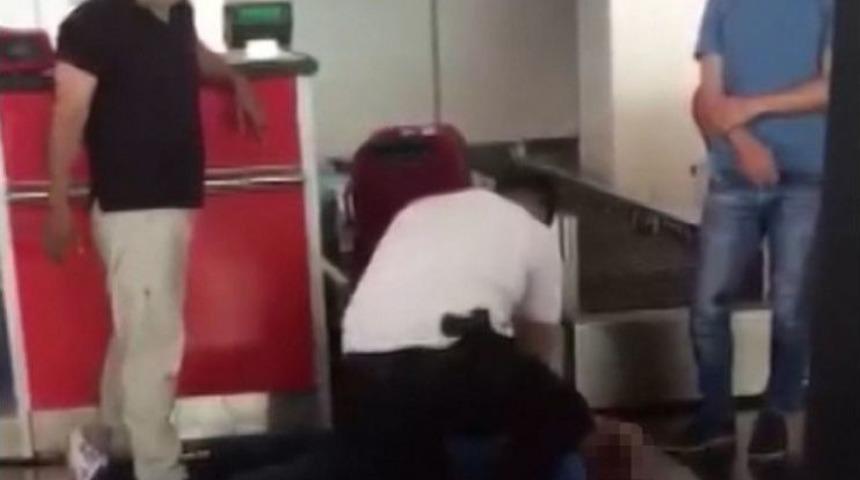 &Ouml;l&uuml;m Havalimanında Yakaladı