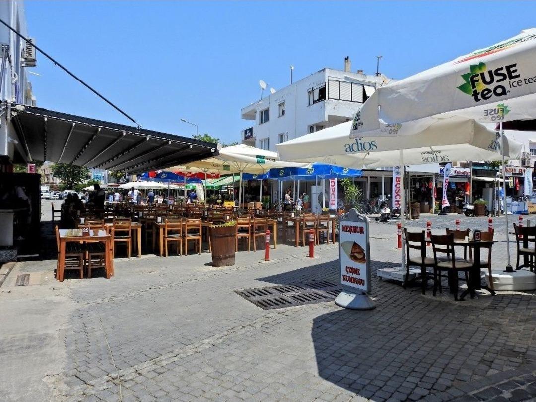 G&ouml;zde Tatil Merkezinin Sokakları Bomboş Kaldı