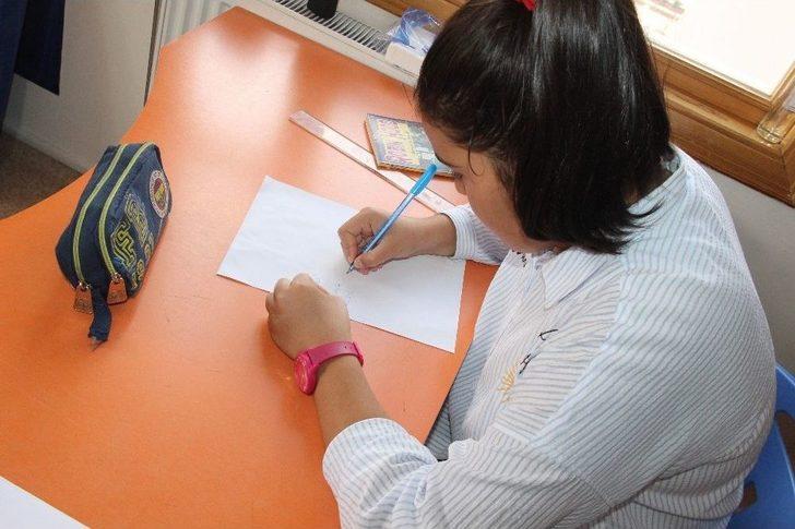 (düzeltme) Serebral Palsi Hastası Merve Annesinin Azmiyle Konuşmaya Başladı G2