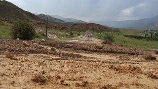 Sel Suları Karayolunu Trafiğe Kapattı