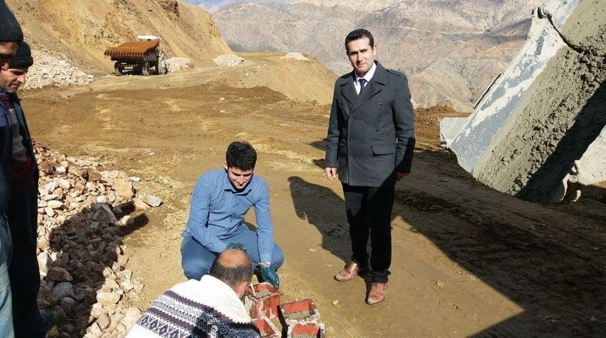 Sason&rsquo;da Grup K&ouml;y Yolunda Betonarme &Ccedil;alışmaları Başlatıldı