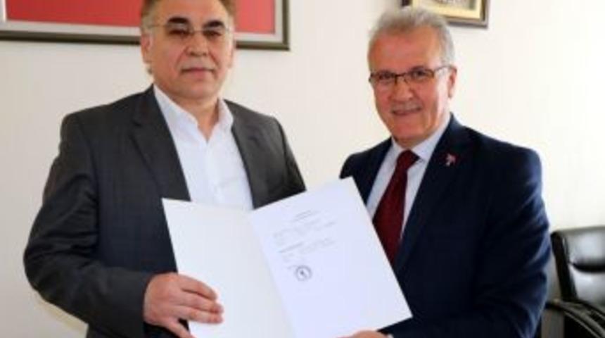 Kardelen Koleji Y&ouml;netim Kurulu Başkanı Menekşe, Ak Parti&rsquo;den Aday Adayı Oldu