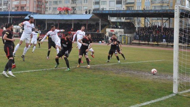 Tff 3. Lig 3. Utaş Uşakspor:4 Çorum Belediyespor:3