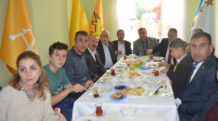 Osmanlı Ocakları Mardin&rsquo;de Muhtarlar İle Bir Araya Geldi