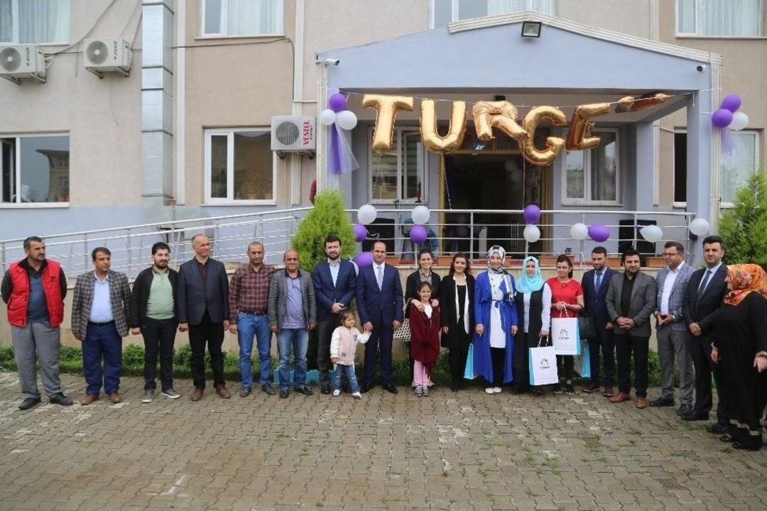 T&uuml;rgev Kız Yurdu &Ouml;ğrencilerden El Sanatları Sergisi