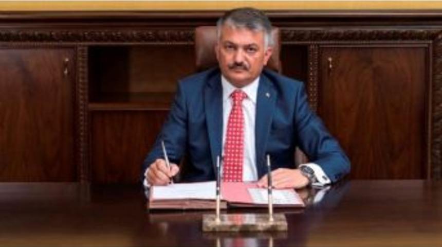 Vali Yazıcı, 1 Mayıs&rsquo;ı Kutladı