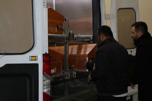 Kahramanmaraş’taki Feci Kazada Ölenlerin Naaşı Gaziantep’e Gönderildi 1